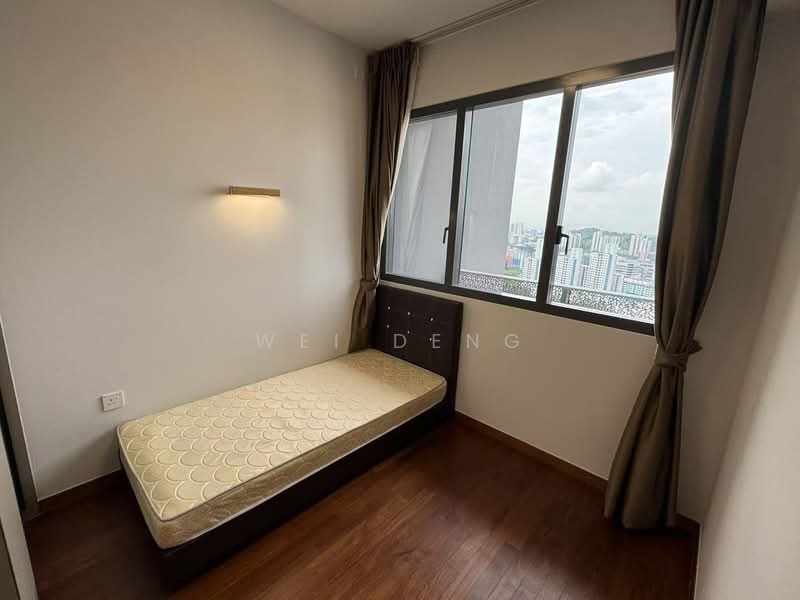 Stirling Residences, 21 Stirling Road, 2 Bedrooms, 678 sqft, Condominium For Sale, by WEI DENG, 500151378 - Bedroom - PropertyGuru.com.sg