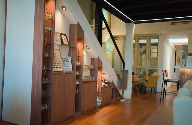 Highly Sought Cafe-Approved Shophouse For Rent at Boat Quay, Boat Quay, 1,300 sqft, Shop / Shophouse For Rent, by Zhou XueTing, 500151382 - Interior - CommercialGuru.com.sg