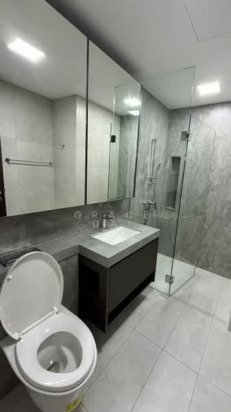 Parc Riviera, 101 West Coast Vale, Room Rental, 160 sqft, Condominium For Rent, by Grace Dai, 500151383 - Bathroom - PropertyGuru.com.sg