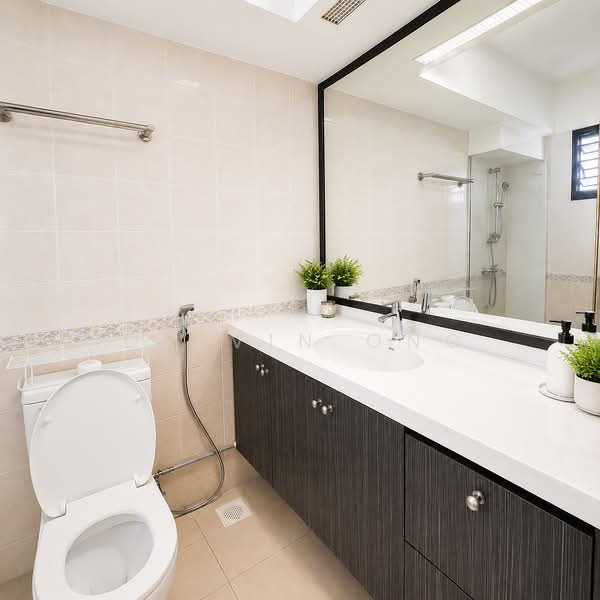 691A Choa Chu Kang Crescent, 691A Choa Chu Kang Crescent, 3 Bedrooms, 968 sqft, HDB Flat For Sale, by Delvin Ong, 500151387 - Bathroom - PropertyGuru.com.sg