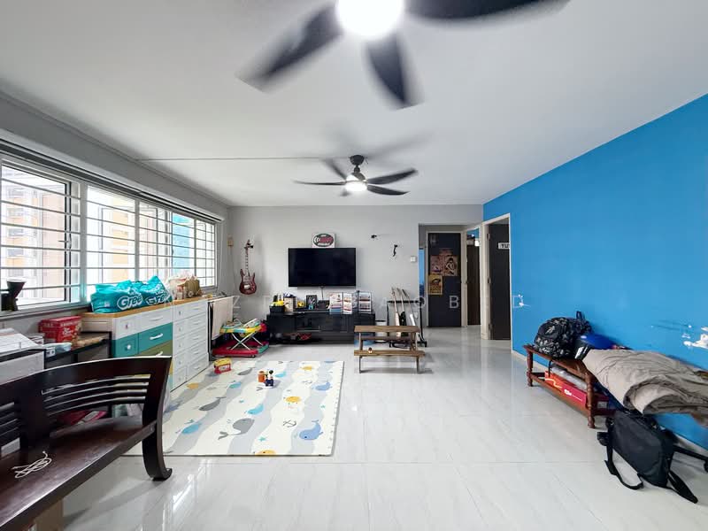 138 Yishun Ring Road, 138 Yishun Ring Road, 3 Bedrooms, 1,001 sqft, HDB Flat For Sale, by Nazri Baobed, 500151393 - Living Room - PropertyGuru.com.sg
