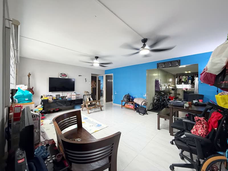138 Yishun Ring Road, 138 Yishun Ring Road, 3 Bedrooms, 1,001 sqft, HDB Flat For Sale, by Nazri Baobed, 500151393 - Living Room - PropertyGuru.com.sg