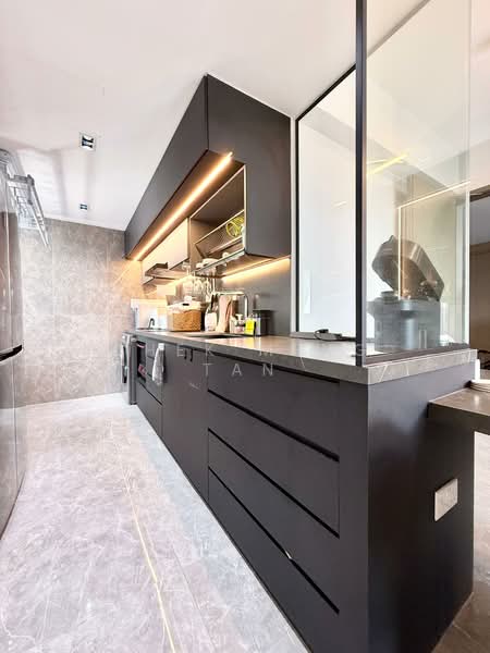 Bellewaters, 11 Anchorvale Crescent, 3 Bedrooms, 1,216 sqft, Executive Condominium For Sale, by Chek Meng Tan, 500151412 - Kitchen - PropertyGuru.com.sg