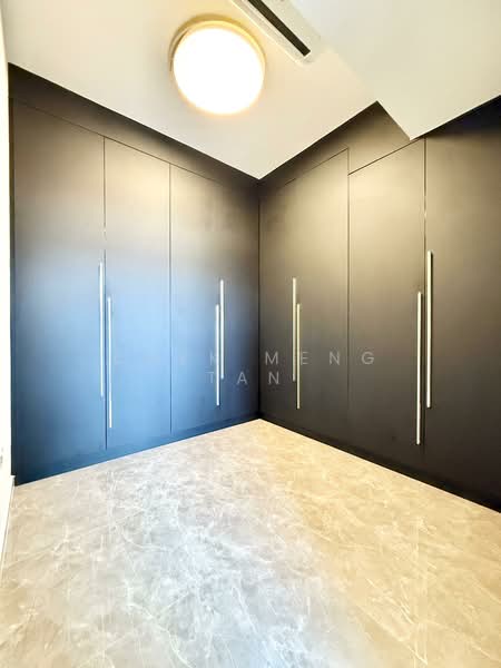 Bellewaters, 11 Anchorvale Crescent, 3 Bedrooms, 1,216 sqft, Executive Condominium For Sale, by Chek Meng Tan, 500151412 - Walk-in Wardrobe - PropertyGuru.com.sg