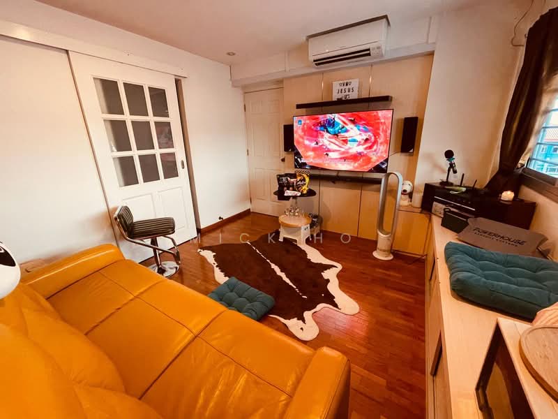 254 Pasir Ris Street 21, 254 Pasir Ris Street 21, 4 Bedrooms, 1,722 sqft, HDB Flat For Sale, by Mick Ho, 500151415 - Living Room - PropertyGuru.com.sg
