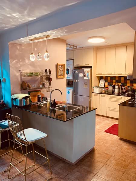 254 Pasir Ris Street 21, 254 Pasir Ris Street 21, 4 Bedrooms, 1,722 sqft, HDB Flat For Sale, by Mick Ho, 500151415 - Kitchen - PropertyGuru.com.sg