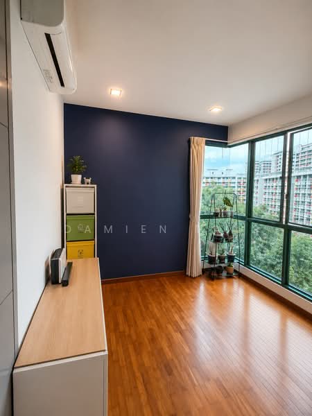 Palm Gardens, 2D Hong San Walk, 4 Bedrooms, 1,346 sqft, Condominium For Sale, by Damien Tan, 500151422 - Living Room - PropertyGuru.com.sg
