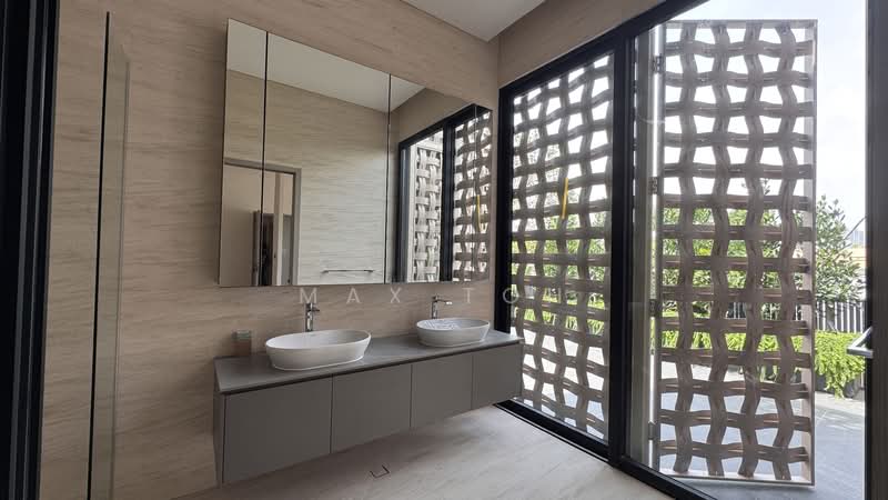 ⭐️⭐️LANDED7772 @ D11 BRAND NEW TRUE CORNER SEMI-D WiTH POOL, Greenwood Hillcrest Watten Vincinity, 5 Bedrooms, 6,744 sqft, Semi-Detached House For Sale, by Max Toh, 500151423 - Bathroom - PropertyGuru.com.sg