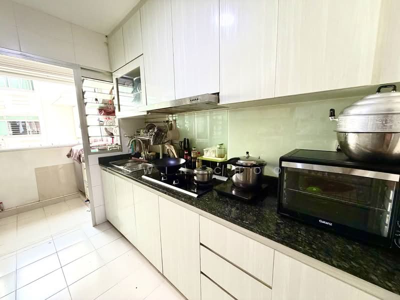 504C Yishun Street 51, 504C Yishun Street 51, 3 Bedrooms, 990 sqft, HDB Flat For Sale, by Edwin Choo, 500151429 - Kitchen - PropertyGuru.com.sg