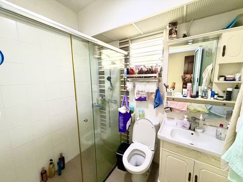 504C Yishun Street 51, 504C Yishun Street 51, 3 Bedrooms, 990 sqft, HDB Flat For Sale, by Edwin Choo, 500151429 - Bathroom - PropertyGuru.com.sg