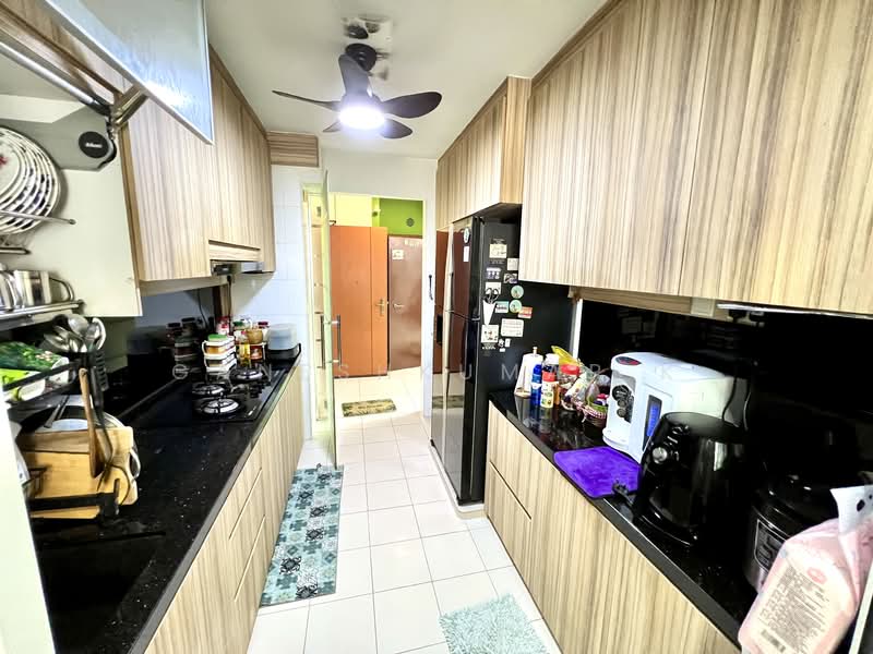 256D Sumang Walk, 256D Sumang Walk, 3 Bedrooms, 1,001 sqft, HDB Flat For Sale, by GANESHKUMAR K, 500151437 - Kitchen - PropertyGuru.com.sg