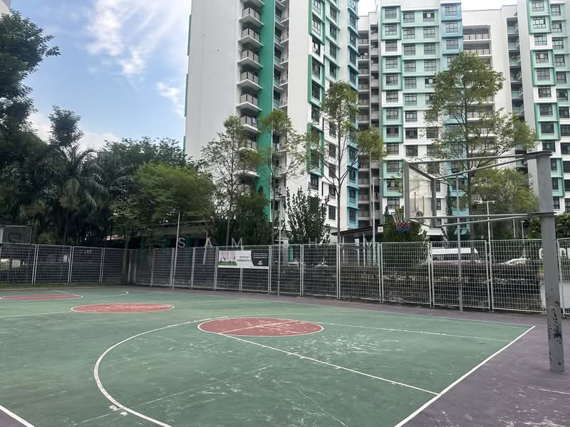 529 Jurong West Street 52, 529 Jurong West Street 52, 3 Bedrooms, 1,270 sqft, HDB Flat For Sale, by Sam Shum, 500151448 - Exterior - PropertyGuru.com.sg