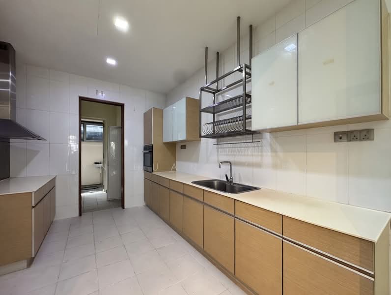 ❤️GIANT⚡️Springside Avenue, Springside Avenue/ Springside Place/ Sembawang Road, 6 Bedrooms, 4,000 sqft, Terraced House For Sale, by Lyn Huang (可欣), 500151449 - Kitchen - PropertyGuru.com.sg
