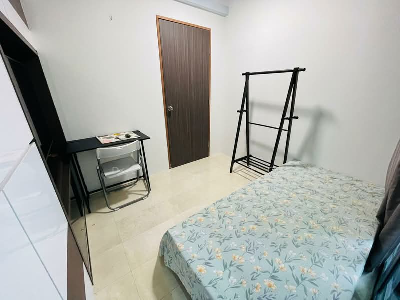 Vista Residences, 26 Jalan Datoh, Room Rental, 100 sqft, Condominium For Rent, by Debbie Neo, 500151452 - Bedroom - PropertyGuru.com.sg