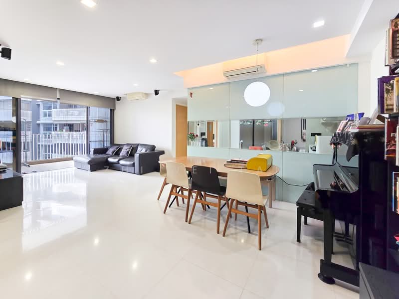 The Lakefront Residences, 48 Lakeside Drive, 3 Bedrooms, 1,216 sqft, Condominium For Sale, by Zhi Wei Tan, 500151465 - Living Room - PropertyGuru.com.sg
