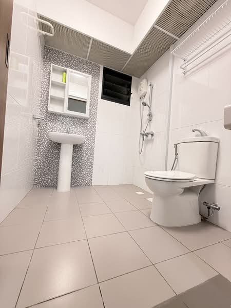 101A Bidadari Park Drive, 101A Bidadari Park Drive, 3 Bedrooms, 1,001 sqft, HDB Flat For Rent, by Yan Lin, 500151473 - Bathroom - PropertyGuru.com.sg