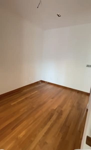 Masonry, , 5 Bedrooms, 4,384 sqft, Terraced House For Sale, by Danny Yong Kai Woon, 500151480 - Bedroom - PropertyGuru.com.sg