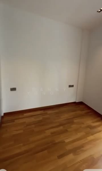 Masonry, , 5 Bedrooms, 4,384 sqft, Terraced House For Sale, by Danny Yong Kai Woon, 500151480 - Bedroom - PropertyGuru.com.sg