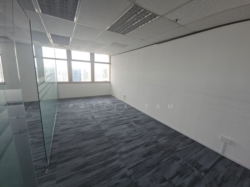 Peninsula Plaza, 111 North Bridge Road, 1,732 sqft, Office For Rent, by Patrik Tam, 500151493 - Interior - CommercialGuru.com.sg