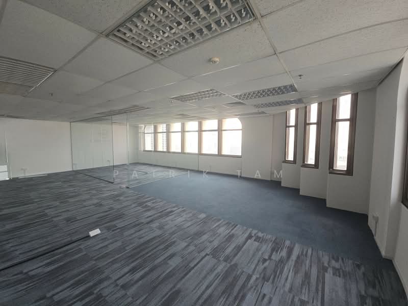 Peninsula Plaza, 111 North Bridge Road, 1,732 sqft, Office For Rent, by Patrik Tam, 500151493 - Interior - CommercialGuru.com.sg