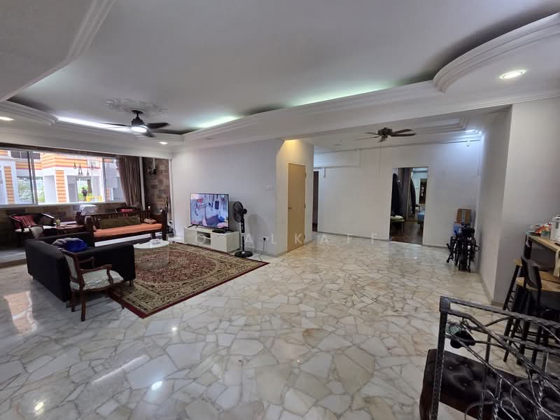 160 Pasir Ris Street 13, 160 Pasir Ris Street 13, 2 Bedrooms, 1,603 sqft, HDB Flat For Rent, by Mo Alkaff, 500151530 - Living Room - PropertyGuru.com.sg