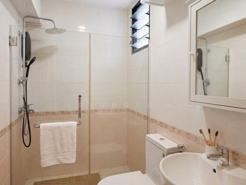 111A Depot Road, 111A Depot Road, 3 Bedrooms, 1,076 sqft, HDB Flat For Sale, by Cassandra Ng, 500151535 - Bathroom - PropertyGuru.com.sg