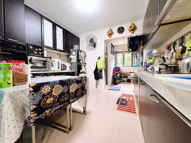 731 Woodlands Circle, 731 Woodlands Circle, 3 Bedrooms, 1,108 sqft, HDB Flat For Sale, by Farid Azhar, 500151537 - Kitchen - PropertyGuru.com.sg