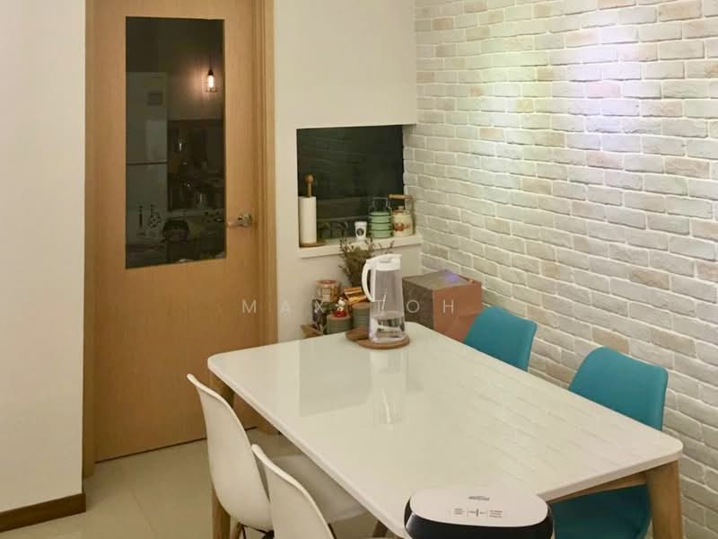 The Tampines Trilliant, 21 Tampines Central 7, 3 Bedrooms, 1,001 sqft, Executive Condominium For Sale, by Max Toh, 500151539 - Dining Room - PropertyGuru.com.sg