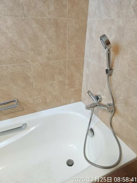 Blue Horizon, 21 West Coast Crescent, 3 Bedrooms, 1,160 sqft, Condominium For Rent, by Lorina Liu, 500151552 - Bathroom - PropertyGuru.com.sg