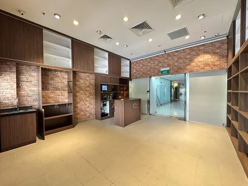 High Street Centre, 1 North Bridge Road, 323 sqft, Mall Shop For Rent, by Anthea Chang, 500151554 - Interior - CommercialGuru.com.sg