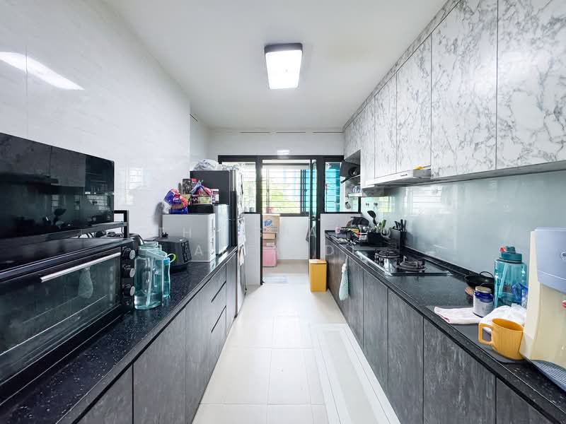 996C Buangkok Crescent, 996C Buangkok Crescent, 3 Bedrooms, 1,001 sqft, HDB Flat For Sale, by THE SHAFIQ AFFANDI, 500151564 - Kitchen - PropertyGuru.com.sg