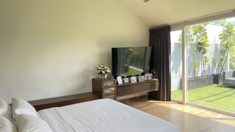 mt sinai view, , 4 Bedrooms, 4,000 sqft, Corner Terrace For Rent, by Elena Ang, 500151593 - Master Bedroom - PropertyGuru.com.sg