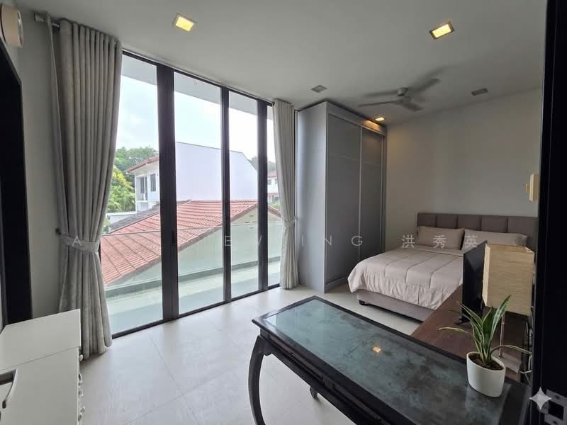 Jalan Bumbong, , 4 Bedrooms, 3,998 sqft, Semi-Detached House For Sale, by Ang Siew Ing 洪秀英, 500151596 - Bedroom - PropertyGuru.com.sg