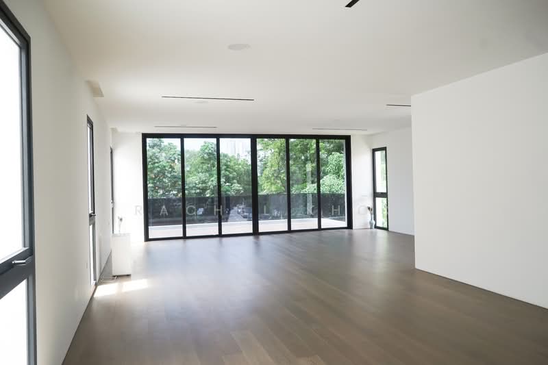 D10 Grove Drive Mount Sinai, Grove Drive, 5 Bedrooms, 12,110 sqft, Semi-Detached House For Sale, by Rachel Khoo, 500151599 - Living Room - PropertyGuru.com.sg