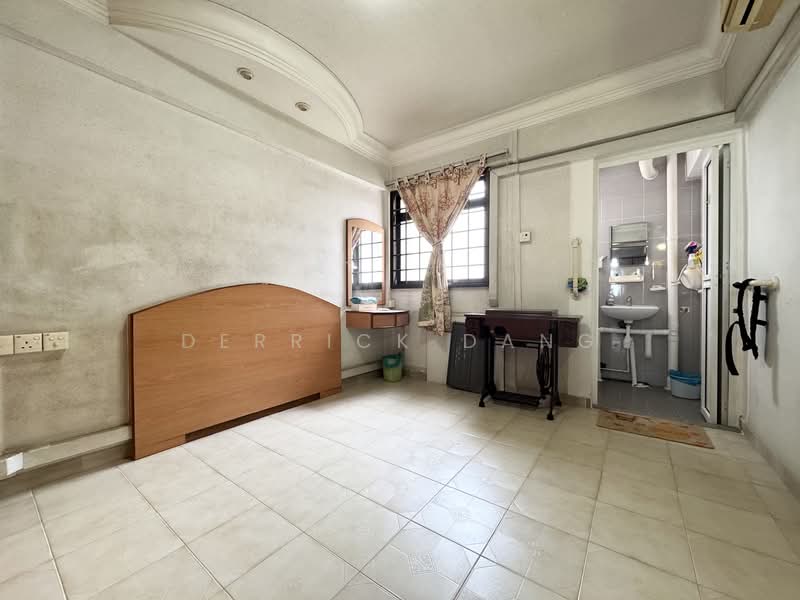 484 Jurong West Avenue 1, 484 Jurong West Avenue 1, 2 Bedrooms, 721 sqft, HDB Flat For Sale, by Derrick Dang, 500151603 - PropertyGuru.com.sg