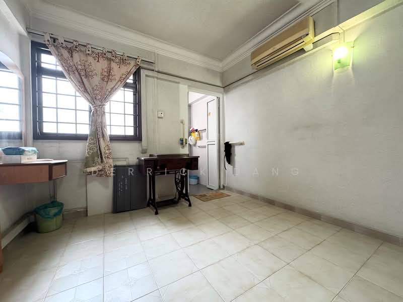 484 Jurong West Avenue 1, 484 Jurong West Avenue 1, 2 Bedrooms, 721 sqft, HDB Flat For Sale, by Derrick Dang, 500151603 - PropertyGuru.com.sg