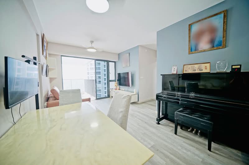 311B Clementi Avenue 4, 311B Clementi Avenue 4, 3 Bedrooms, 861 sqft, HDB Flat For Sale, by Derek Woo 吴玮彦, 500151606 - Living Room - PropertyGuru.com.sg