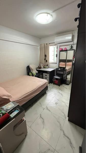 105 Bedok North Avenue 4, 105 Bedok North Avenue 4, 3 Bedrooms, 883 sqft, HDB Flat For Rent, by Midco Tee, 500151607 - Bedroom - PropertyGuru.com.sg