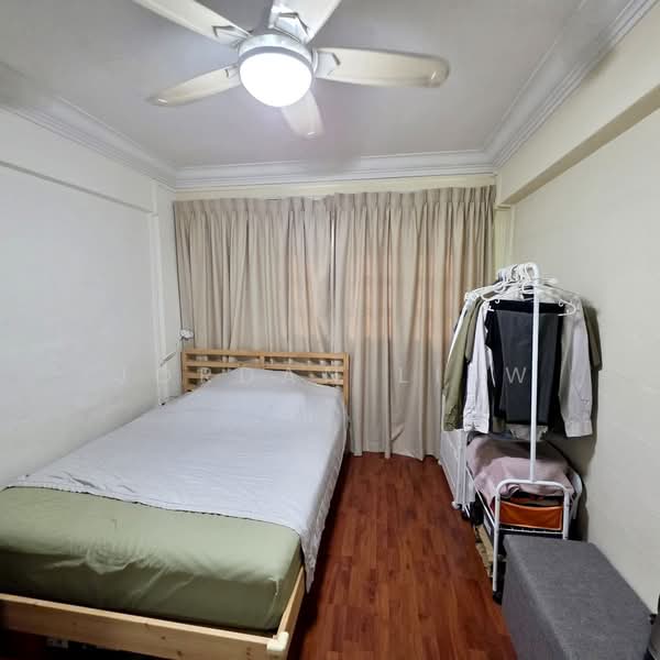 445 Ang Mo Kio Avenue 10, 445 Ang Mo Kio Avenue 10, 2 Bedrooms, 883 sqft, HDB Flat For Rent, by Jordan Liew, 500151610 - Bedroom - PropertyGuru.com.sg