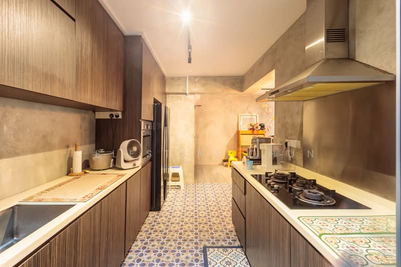 523A Tampines Central 7, 523A Tampines Central 7, 3 Bedrooms, 1,216 sqft, HDB Flat For Sale, by Celestine Chun, 500151613 - Kitchen - PropertyGuru.com.sg