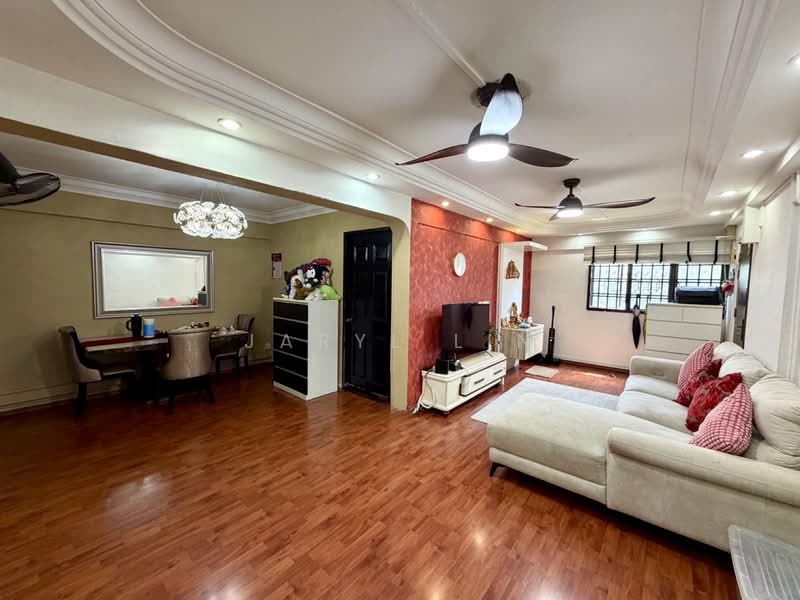 445 Ang Mo Kio Avenue 10, 445 Ang Mo Kio Avenue 10, 2 Bedrooms, 883 sqft, HDB Flat For Rent, by Jaryl Lin, 500151620 - Living Room - PropertyGuru.com.sg
