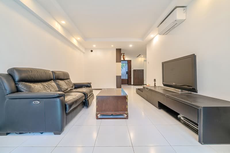 103A Edgefield Plains, 103A Edgefield Plains, 3 Bedrooms, 1,184 sqft, HDB Flat For Sale, by Serena Goh, 500151626 - Living Room - PropertyGuru.com.sg