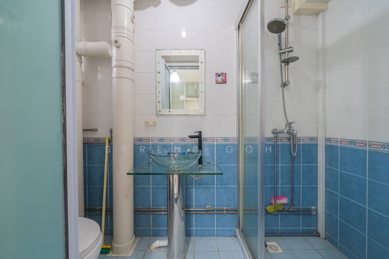 103A Edgefield Plains, 103A Edgefield Plains, 3 Bedrooms, 1,184 sqft, HDB Flat For Sale, by Serena Goh, 500151626 - Bathroom - PropertyGuru.com.sg