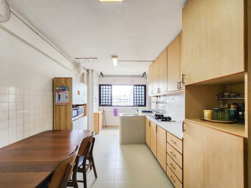 406 Hougang Avenue 10, 406 Hougang Avenue 10, 3 Bedrooms, 979 sqft, HDB Flat For Sale, by Jessie Lee, 500151627 - PropertyGuru.com.sg
