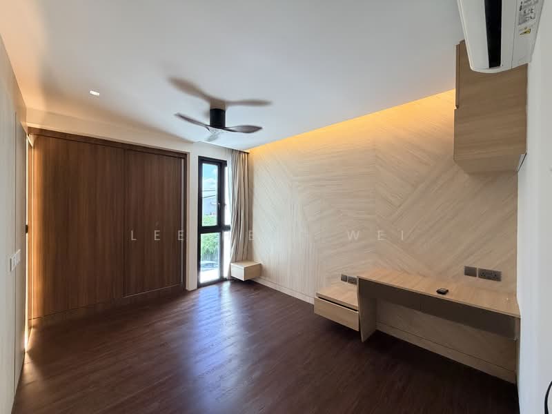 Jalan Jarak, Jalan Jarak, 6 Bedrooms, 5,255 sqft, Semi-Detached House For Sale, by Lee Heng Wei, 500151629 - Bedroom - PropertyGuru.com.sg