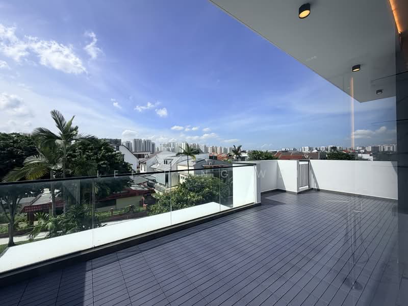 Jalan Jarak, Jalan Jarak, 6 Bedrooms, 5,255 sqft, Semi-Detached House For Sale, by Lee Heng Wei, 500151629 - Balcony - PropertyGuru.com.sg