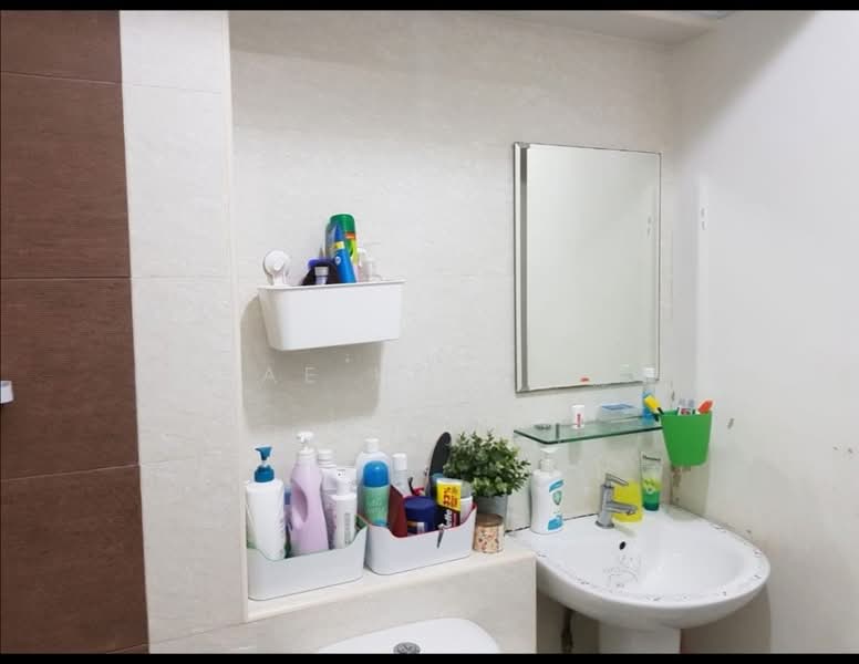 521 Woodlands Drive 14, 521 Woodlands Drive 14, Room Rental, 350 sqft, HDB Flat For Rent, by Rae Ho 何诗蕊, 500151633 - Bathroom - PropertyGuru.com.sg