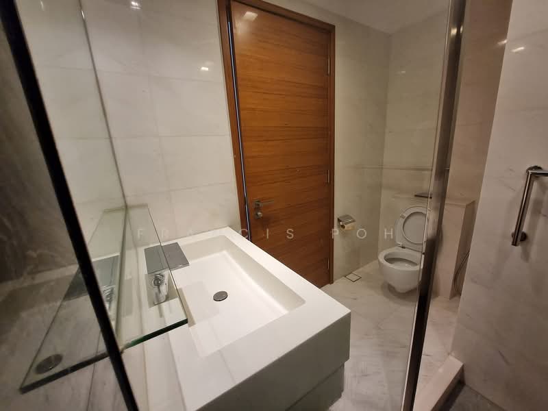 Altez, 16 Enggor Street, 2 Bedrooms, 1,109 sqft, Condominium For Sale, by Francis Poh, 500151635 - Bathroom - PropertyGuru.com.sg