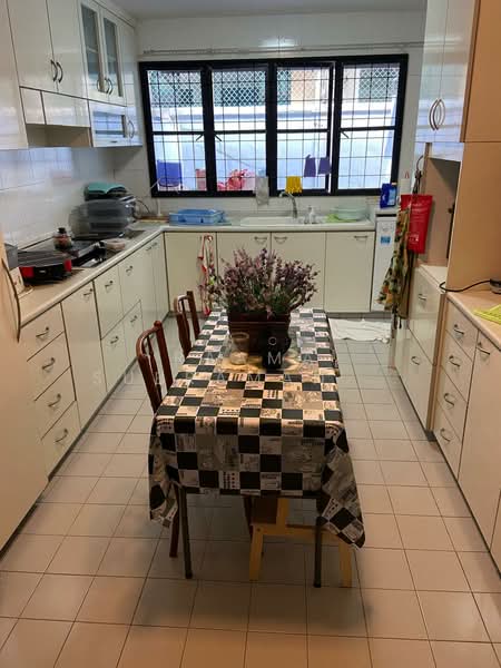 Liria Terrace, Mariam Way, Room Rental, 500 sqft, Terraced House For Rent, by Raama Subramaniyan, 500151637 - Kitchen - PropertyGuru.com.sg