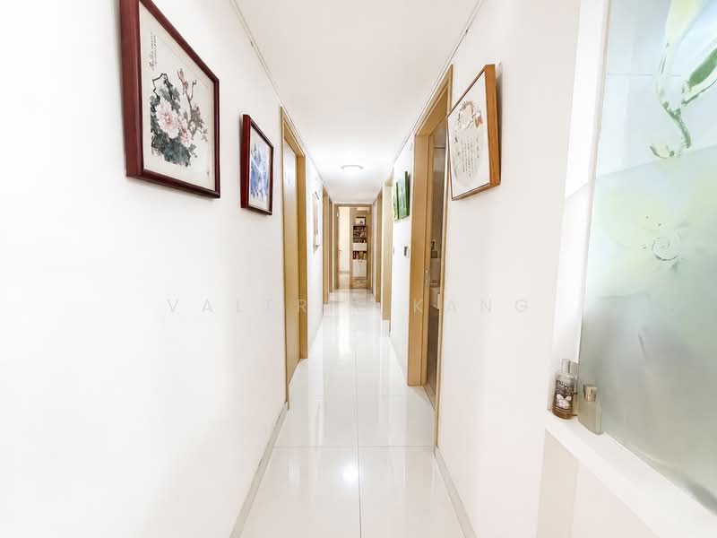 SkyPark Residences, 17 Sembawang Crescent, 5 Bedrooms, 1,593 sqft, Executive Condominium For Sale, by Valerie Kang, 500151655 - Corridor - PropertyGuru.com.sg